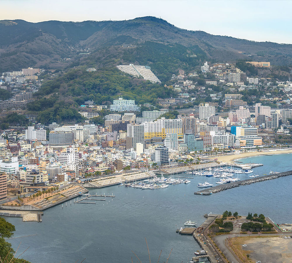 熱海の海岸の景色画像